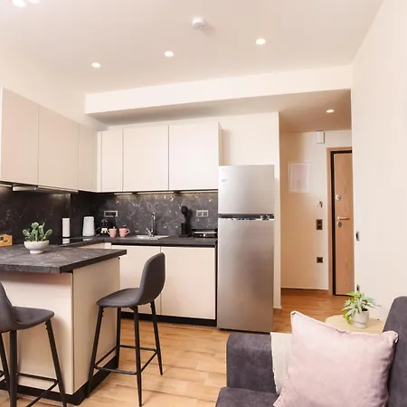 Апартаменты Kleio Old Town