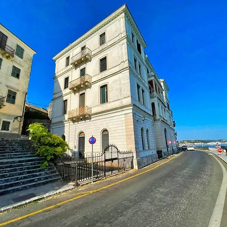 Kleio Old Town Апартаменты *