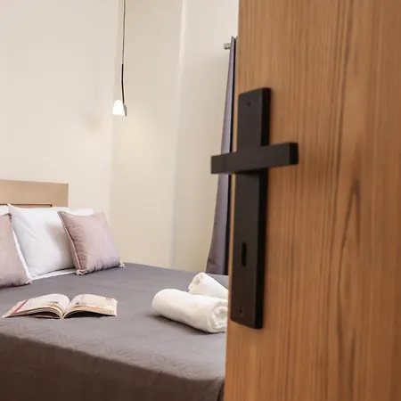 Апартаменты Kleio Old Town